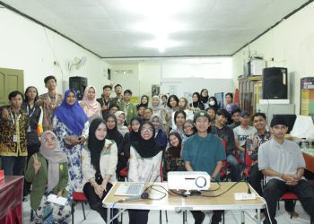 KKN SDGs Kelompok 04 UPN “Veteran” Jawa Timur Dorong Tiga Pilar Kemandirian di Kelurahan Jepara: Literasi Keuangan, Digitalisasi UMKM, dan Inovasi Lilin